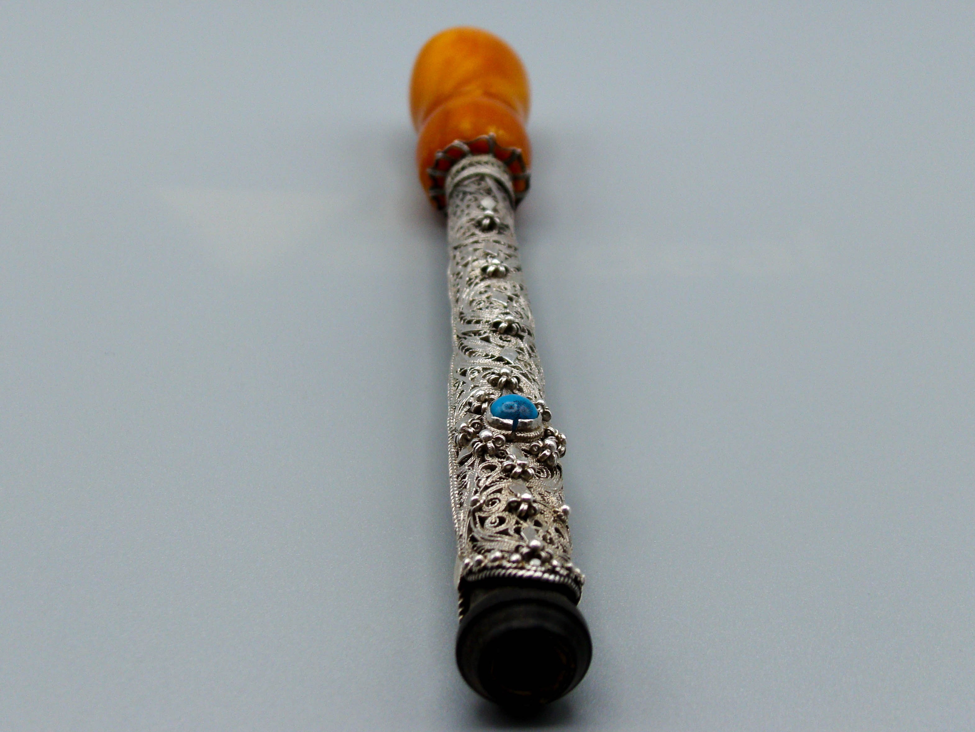 Antique Baltic egg yolk Natural Amber Hookah Mouthpiece - Kingdom of Antique Arts