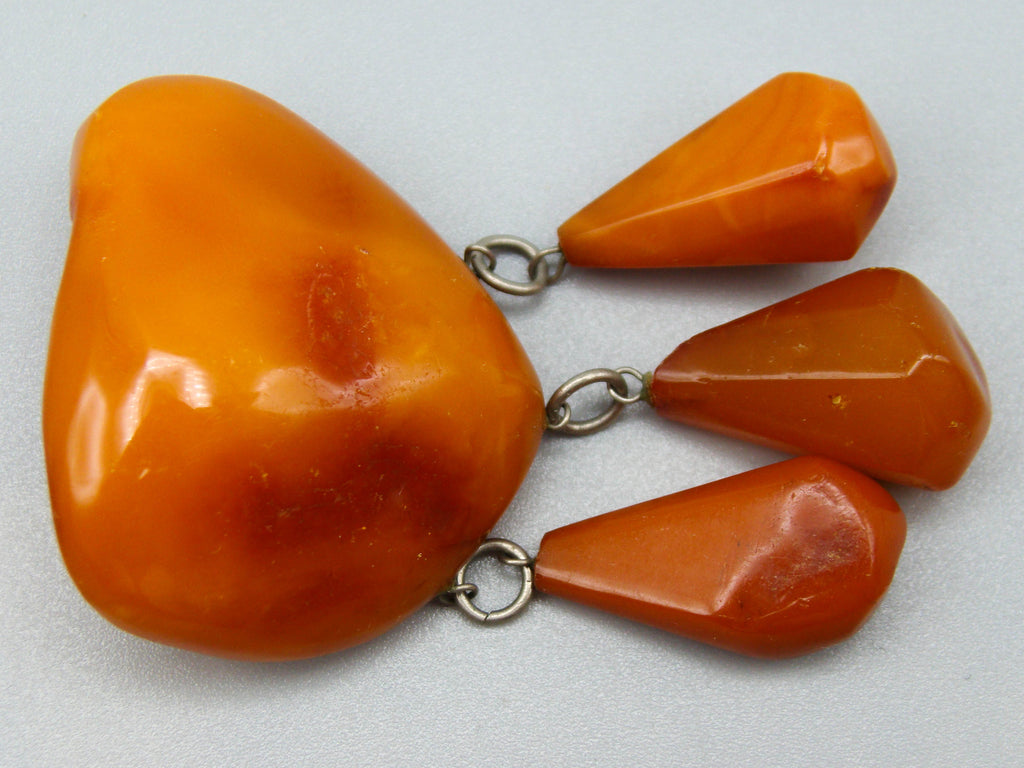 baltic amber, amber, antique, amber beads, egg Yolk, amber Brooch, Muslim prayer beads حبيت الدورة ,العنبر الهندى