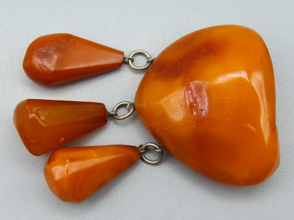 baltic amber, amber, antique, amber beads, egg Yolk, amber Brooch, Muslim prayer beads حبيت الدورة ,العنبر الهندى