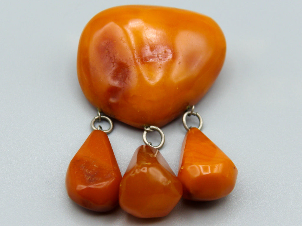 baltic amber, amber, antique, amber beads, egg Yolk, amber Brooch, Muslim prayer beads حبيت الدورة ,العنبر الهندى