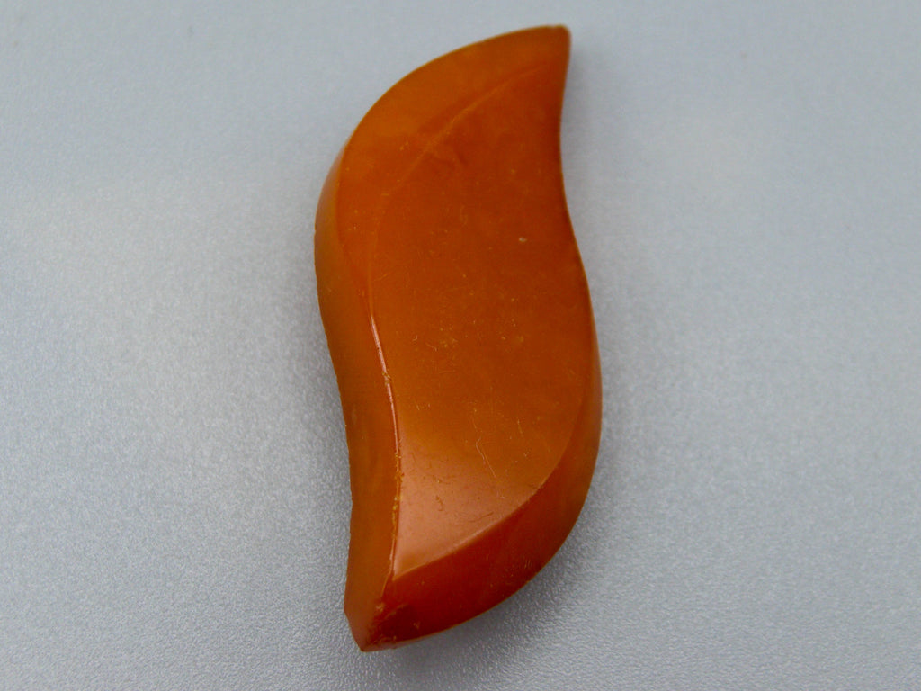 baltic amber, amber, antique, amber beads, egg Yolk, amber Brooch, Muslim prayer beads حبيت الدورة ,العنبر الهندى