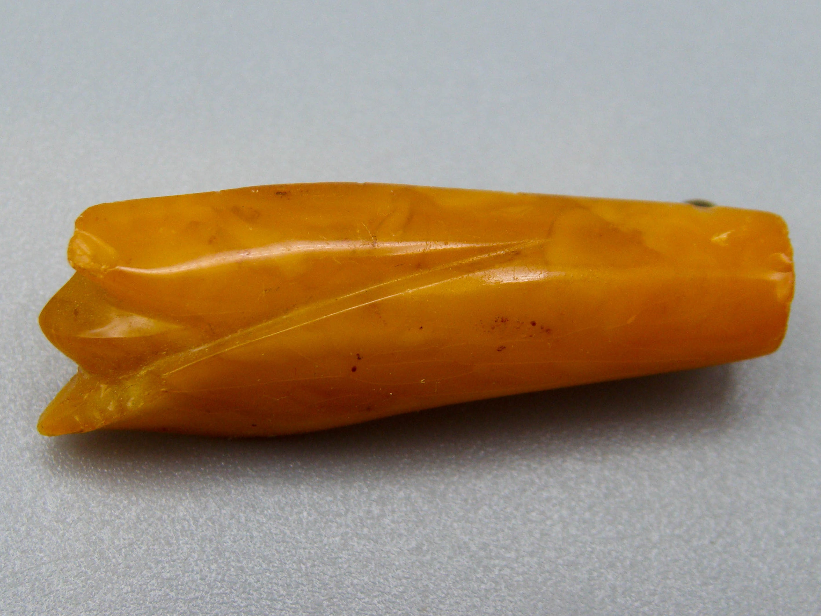 baltic amber, amber, antique, amber beads, egg Yolk, amber Brooch, Muslim prayer beads حبيت الدورة ,العنبر الهندى