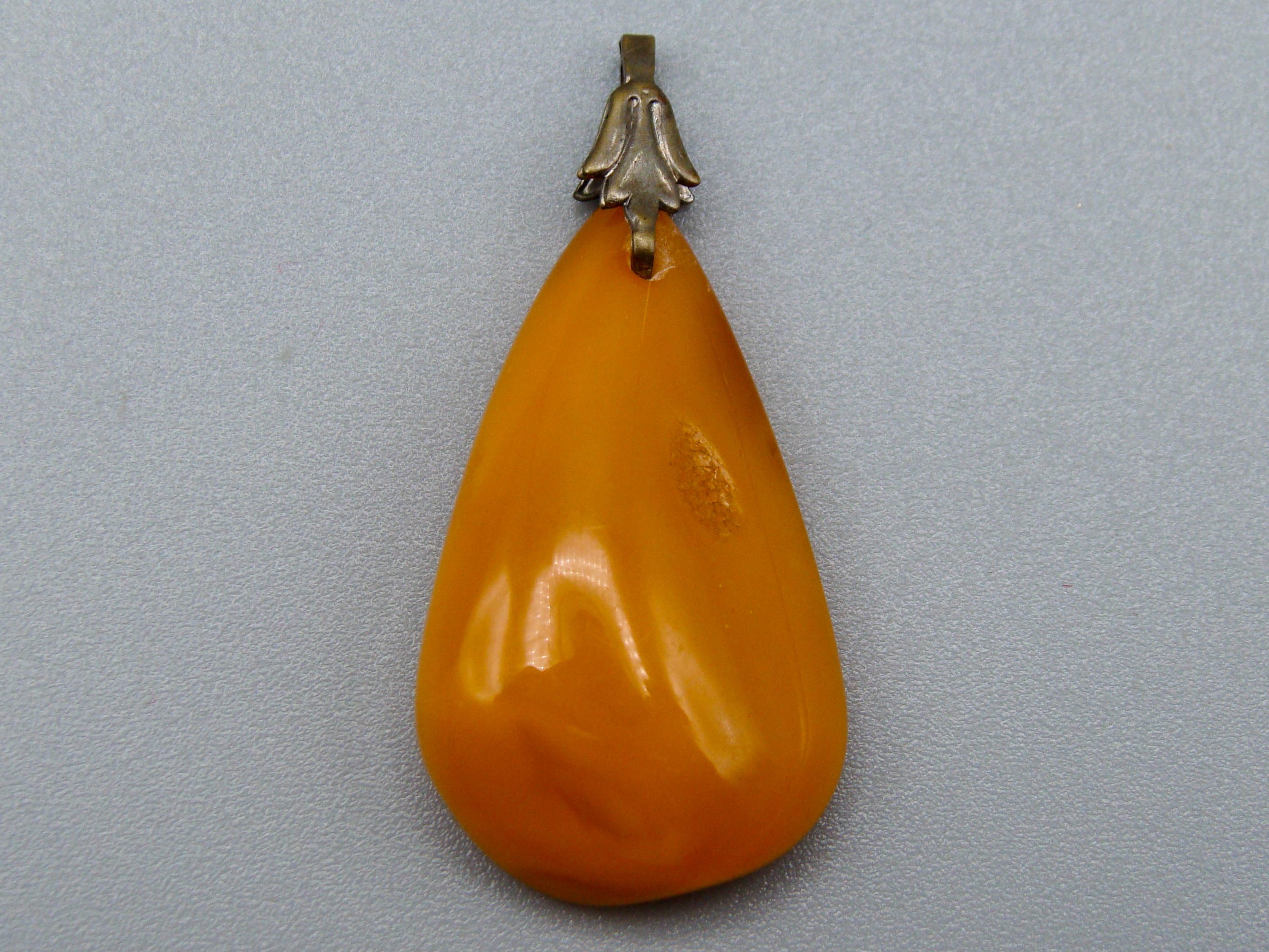 baltic amber, amber, antique, amber beads, egg Yolk, amber Pendant, Muslim prayer beads حبيت الدورة ,العنبر الهندى