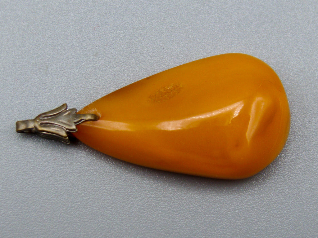 baltic amber, amber, antique, amber beads, egg Yolk, amber Pendant, Muslim prayer beads حبيت الدورة ,العنبر الهندى