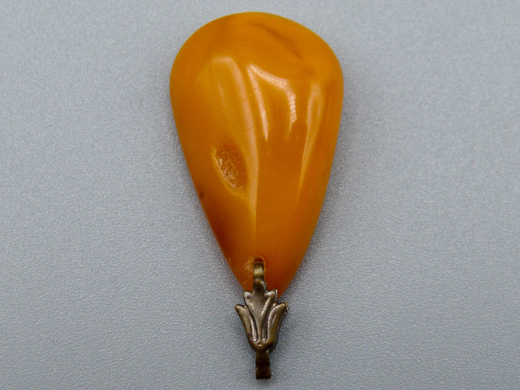 baltic amber, amber, antique, amber beads, egg Yolk, amber Pendant, Muslim prayer beads حبيت الدورة ,العنبر الهندى