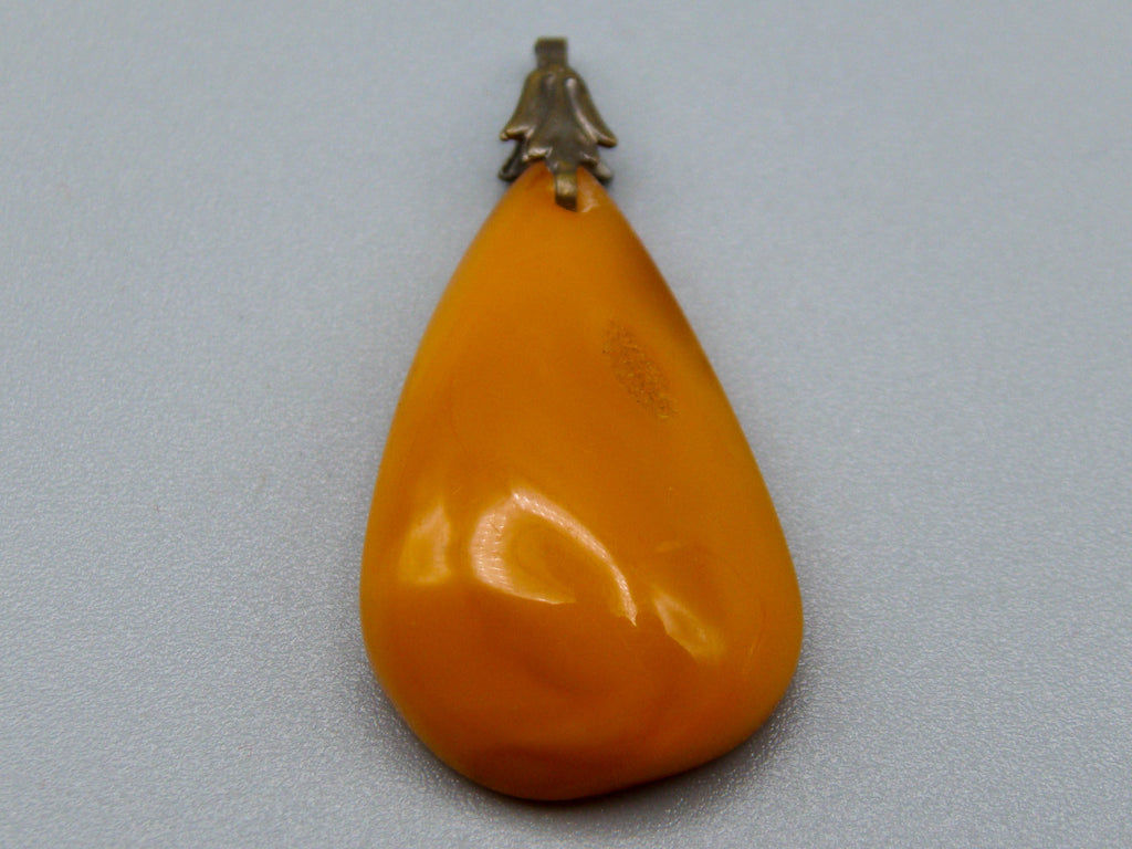baltic amber, amber, antique, amber beads, egg Yolk, amber Pendant, Muslim prayer beads حبيت الدورة ,العنبر الهندى