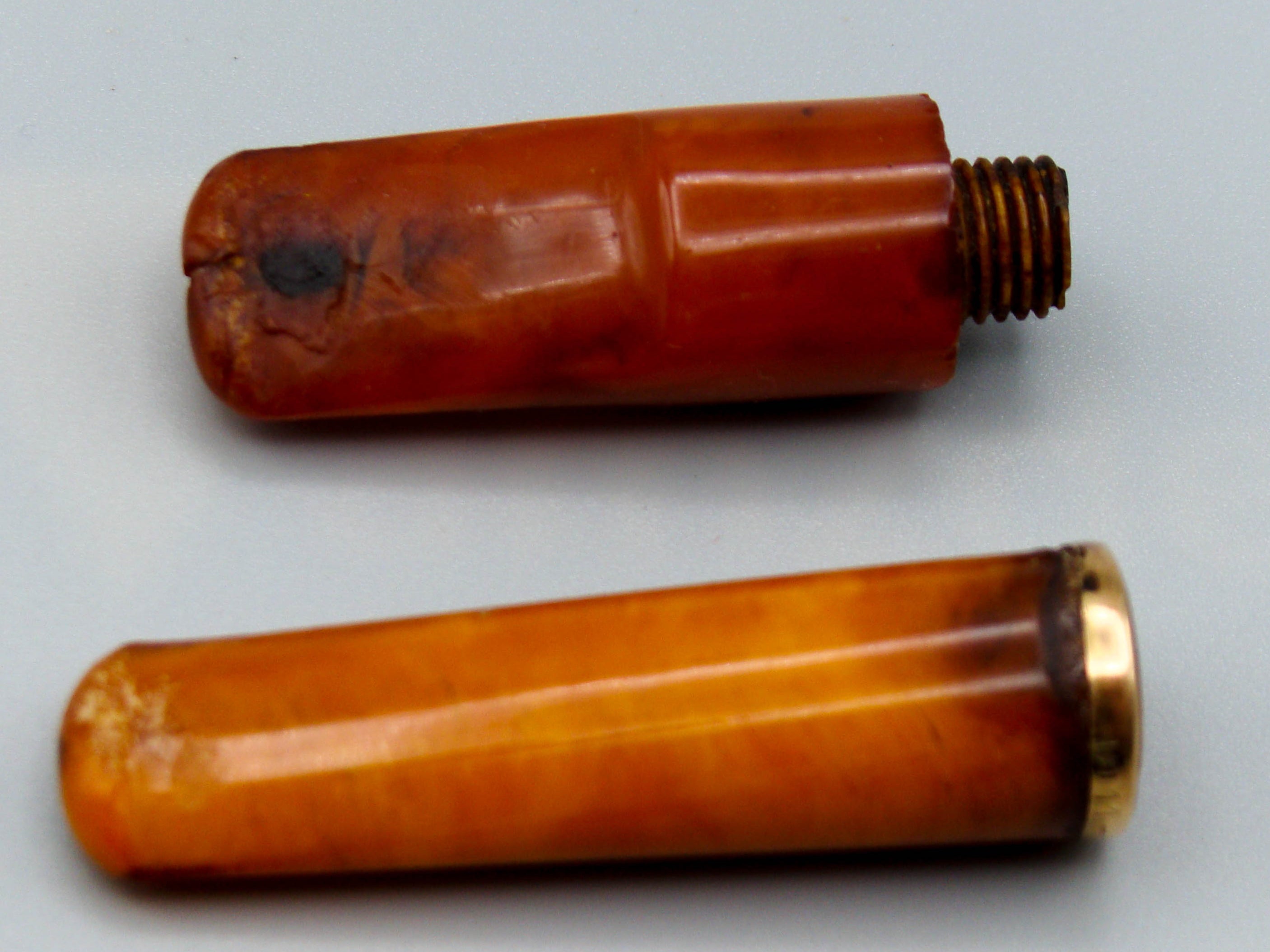 baltic amber, amber, antique, amber pipe, egg Yolk, amber Mouthpiece, Muslim prayer beads حبيت الدورة ,العنبر الهندى