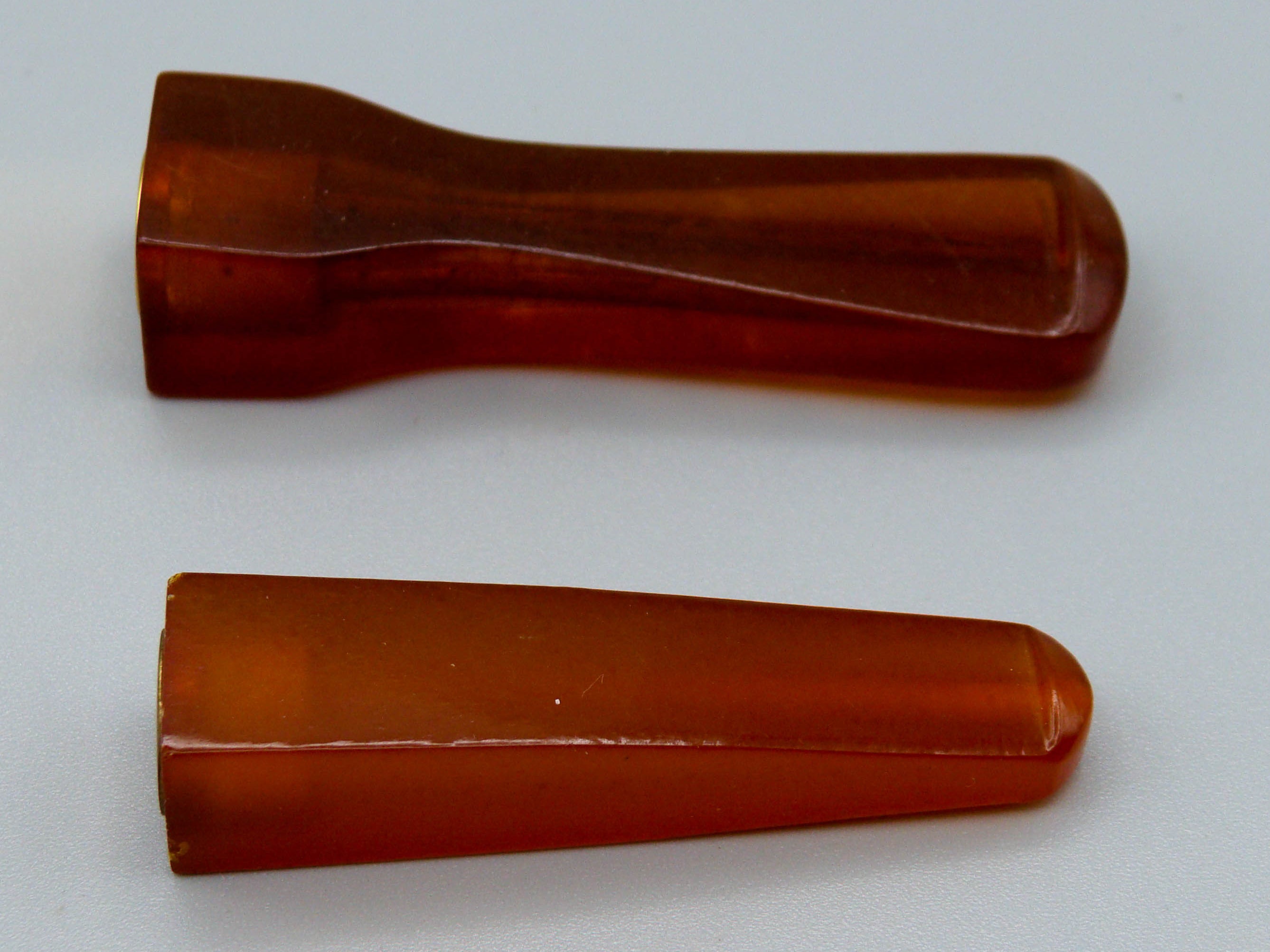 baltic amber, amber, antique, amber pipe, egg Yolk, amber Mouthpiece, Muslim prayer beads حبيت الدورة ,العنبر الهندى
