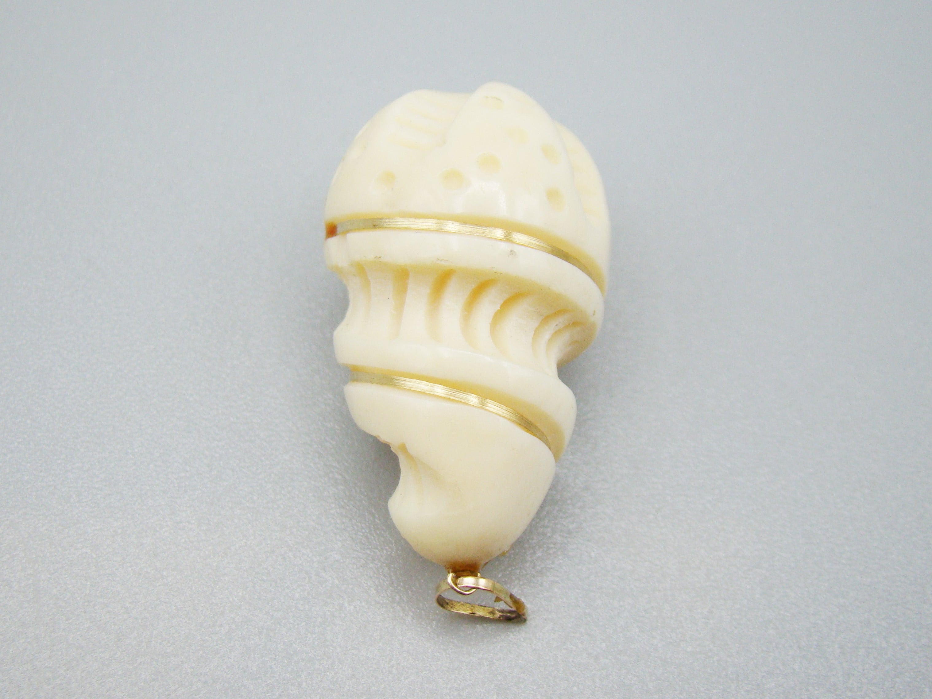 Antique Ivory, Natural Ivory, Mediterranean Ivory, handcarved Ivory, Asien Ivory, Elephant Ivory, Ivory Chain, Ivory Pendant, Gold 18K