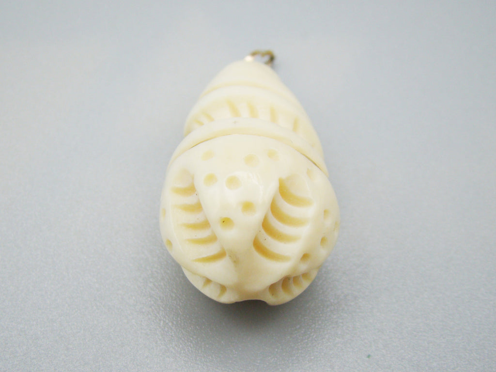 Antique Ivory, Natural Ivory, Mediterranean Ivory, handcarved Ivory, Asien Ivory, Elephant Ivory, Ivory Chain, Ivory Pendant, Gold 18K