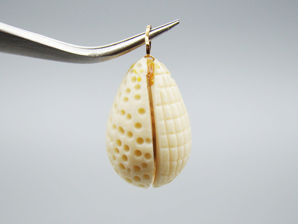 Antique Ivory, Natural Ivory, Mediterranean Ivory, handcarved Ivory, Asien Ivory, Elephant Ivory, Ivory Chain, Ivory Pendant, Gold 18K