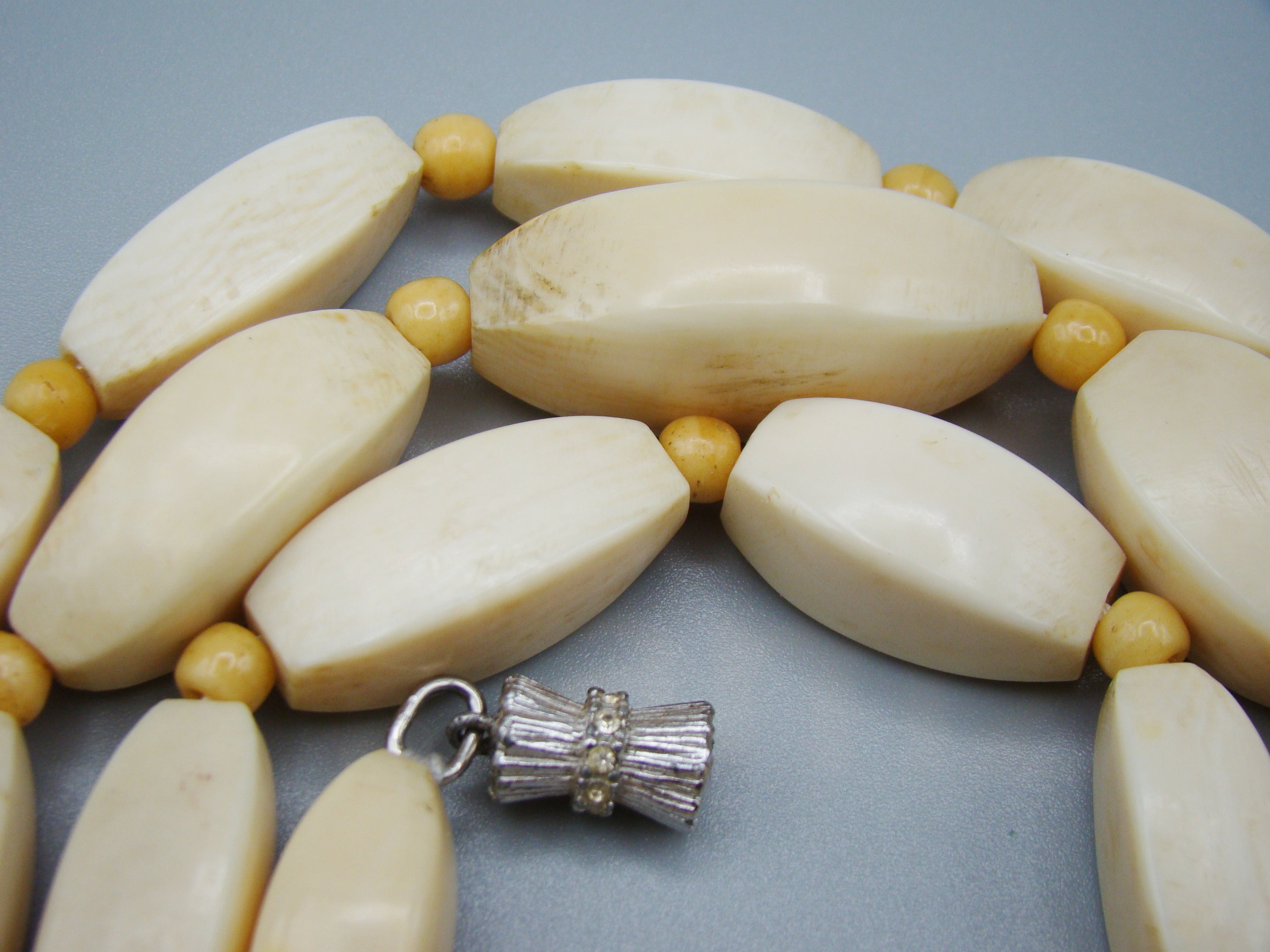 Antique Ivory, Natural Ivory, Ivory Necklace, Mediterranean Ivory, handcarved Ivory, Asien Ivory, Elephant Ivory, Ivory Chain