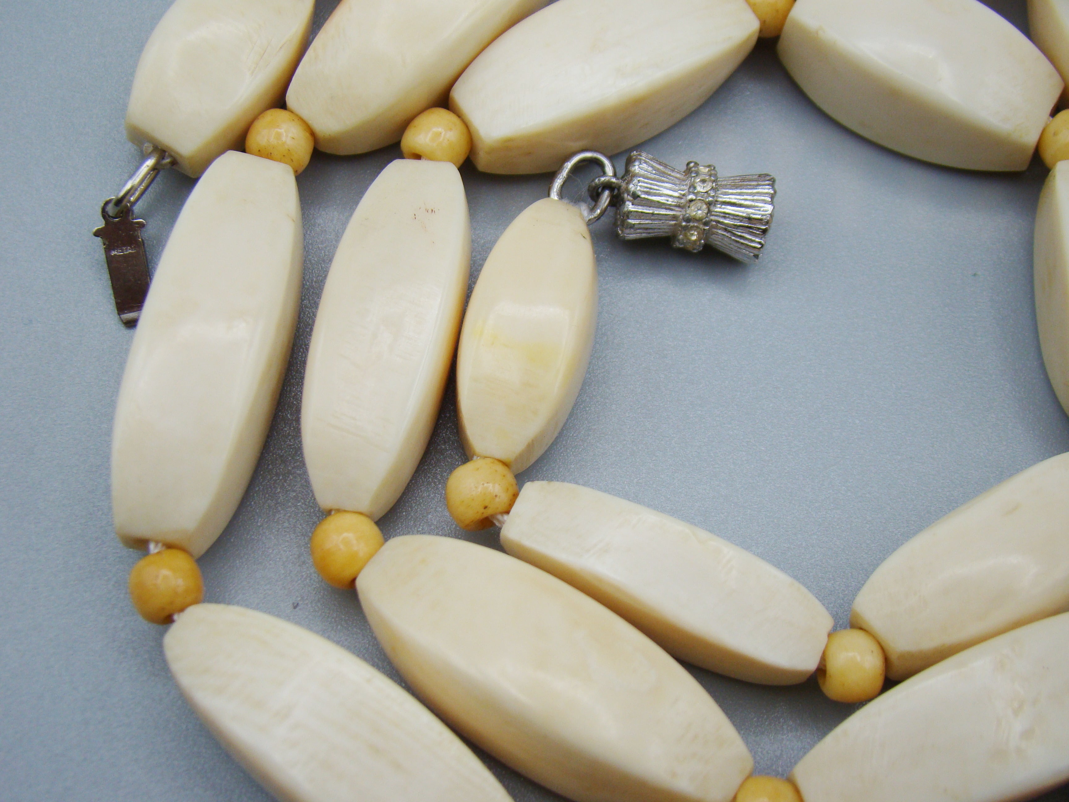 Antique Ivory, Natural Ivory, Ivory Necklace, Mediterranean Ivory, handcarved Ivory, Asien Ivory, Elephant Ivory, Ivory Chain