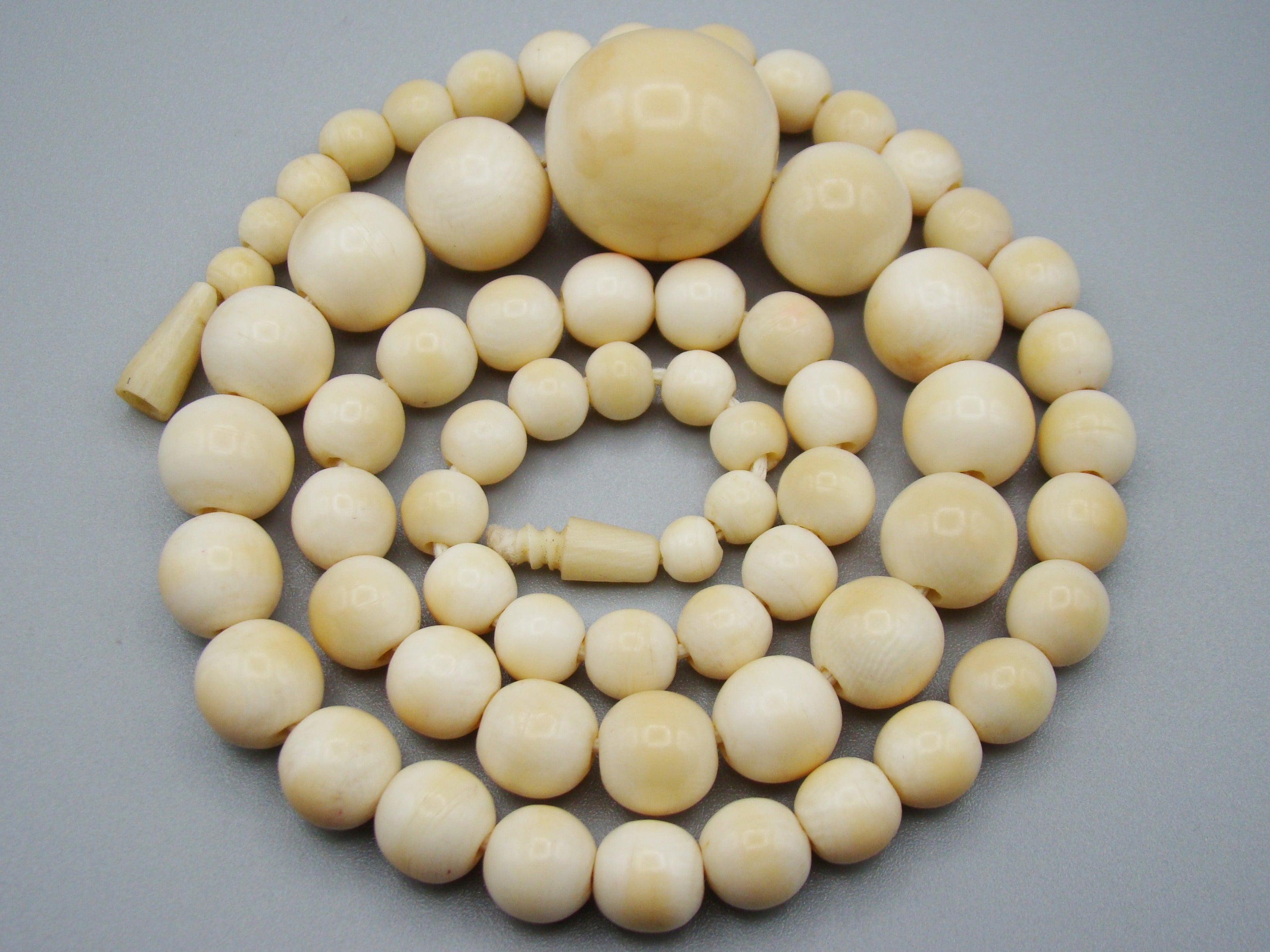 Antique Ivory, Natural Ivory, Ivory Necklace, Mediterranean Ivory, handcarved Ivory, Asien Ivory, Elephant Ivory, Ivory Chain