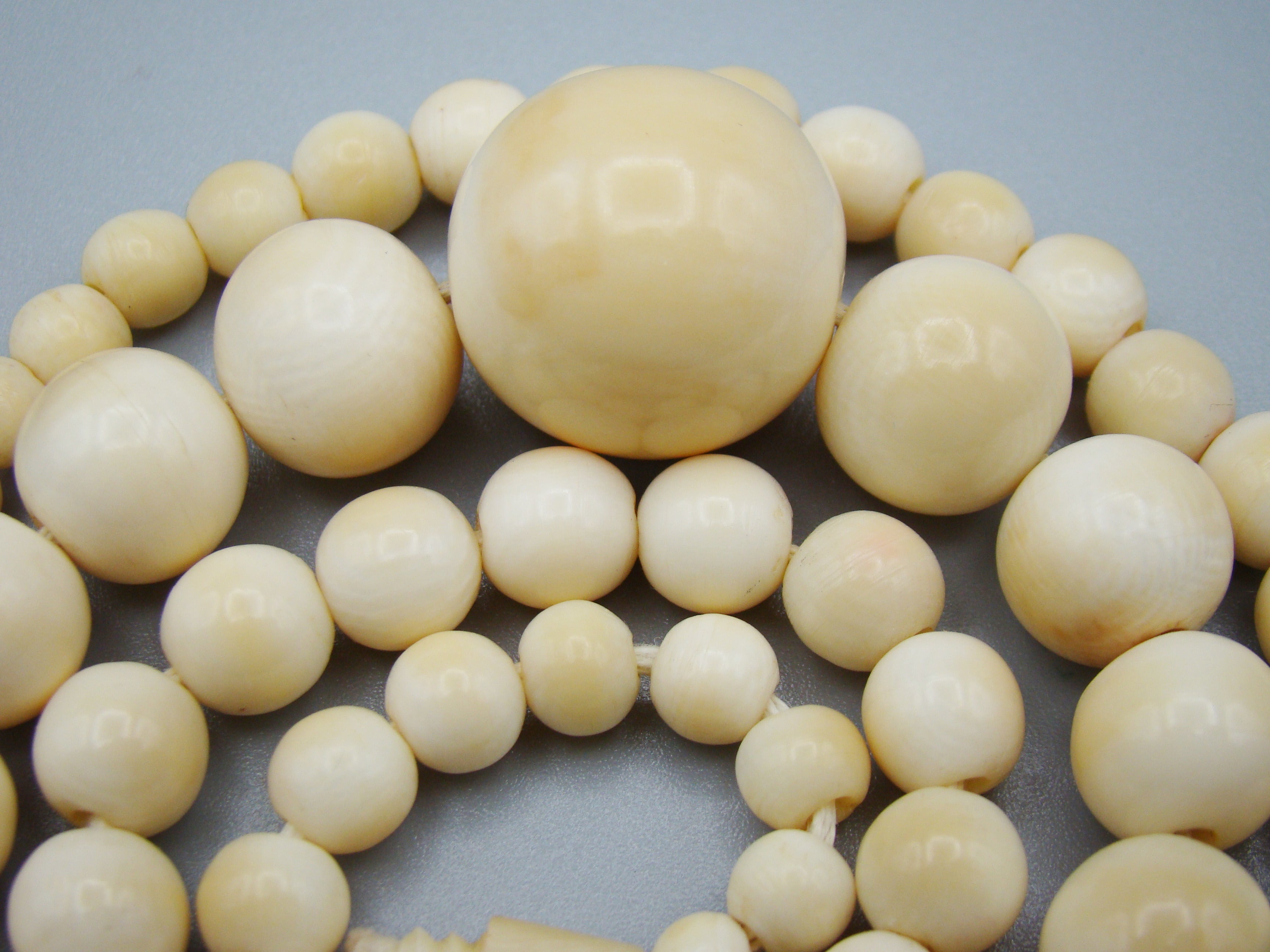 Antique Ivory, Natural Ivory, Ivory Necklace, Mediterranean Ivory, handcarved Ivory, Asien Ivory, Elephant Ivory, Ivory Chain