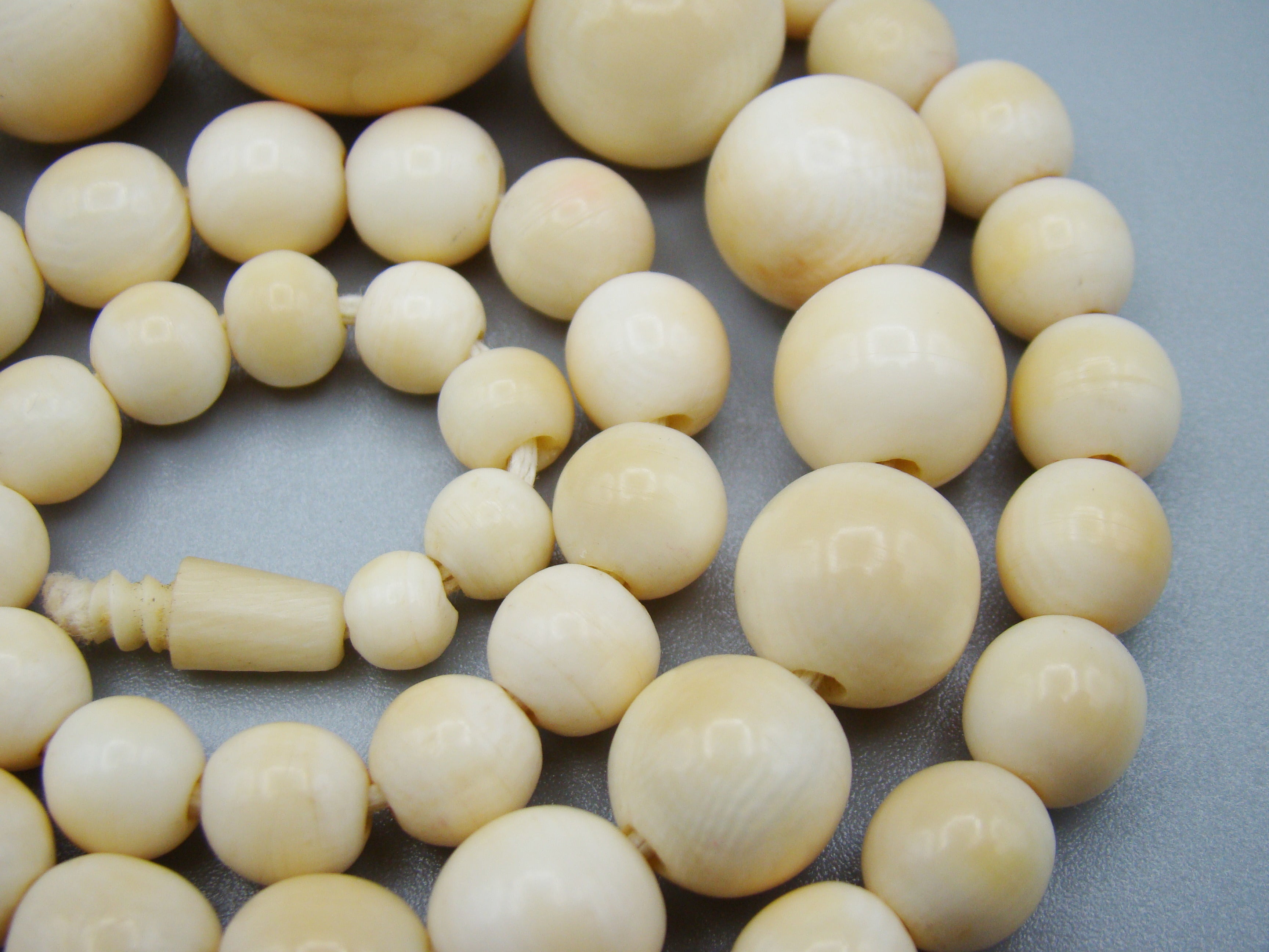 Antique Ivory, Natural Ivory, Ivory Necklace, Mediterranean Ivory, handcarved Ivory, Asien Ivory, Elephant Ivory, Ivory Chain