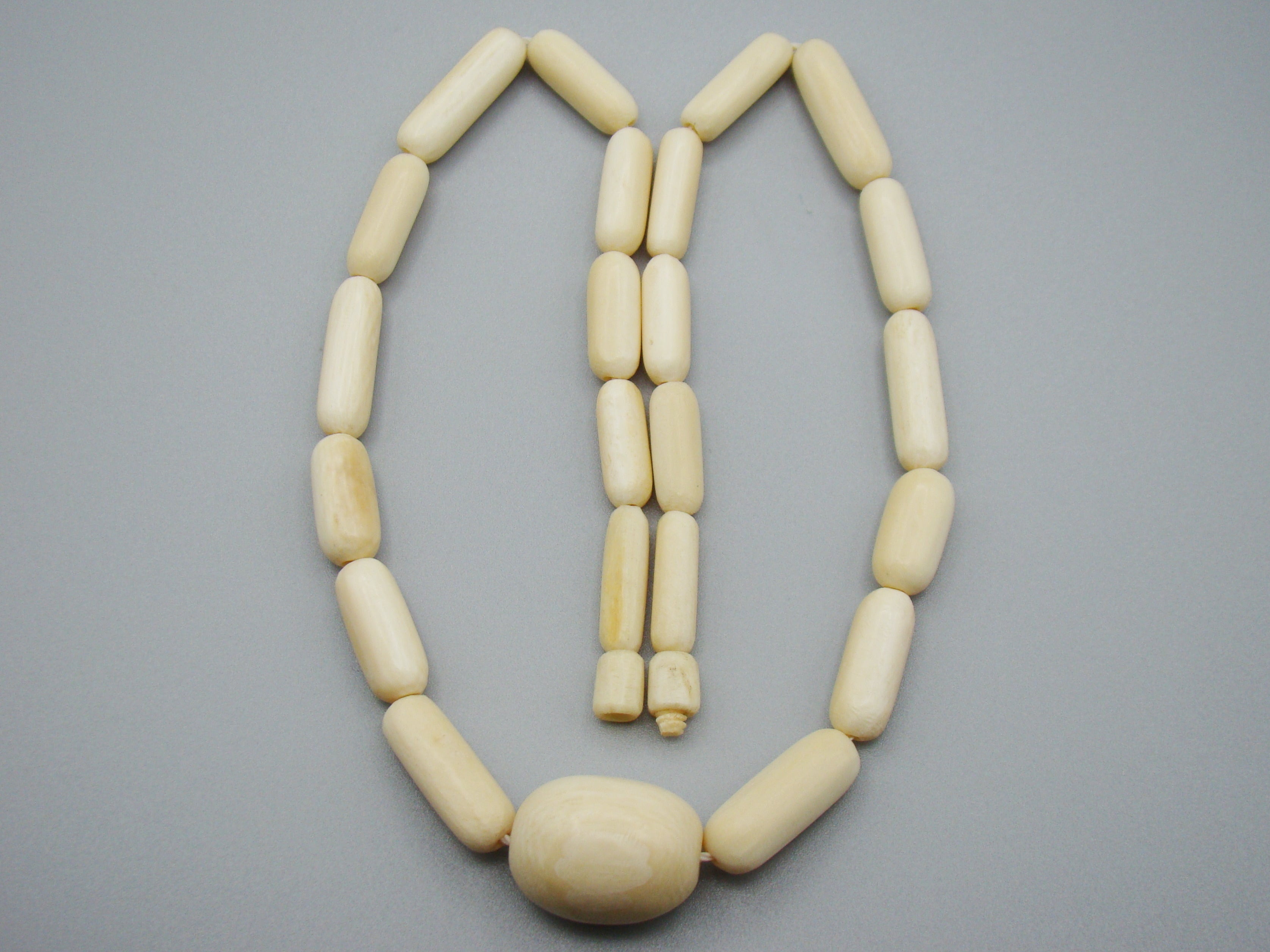 Antique Ivory, Natural Ivory, Ivory Necklace, Mediterranean Ivory, handcarved Ivory, Asien Ivory, Elephant Ivory, Ivory Chain