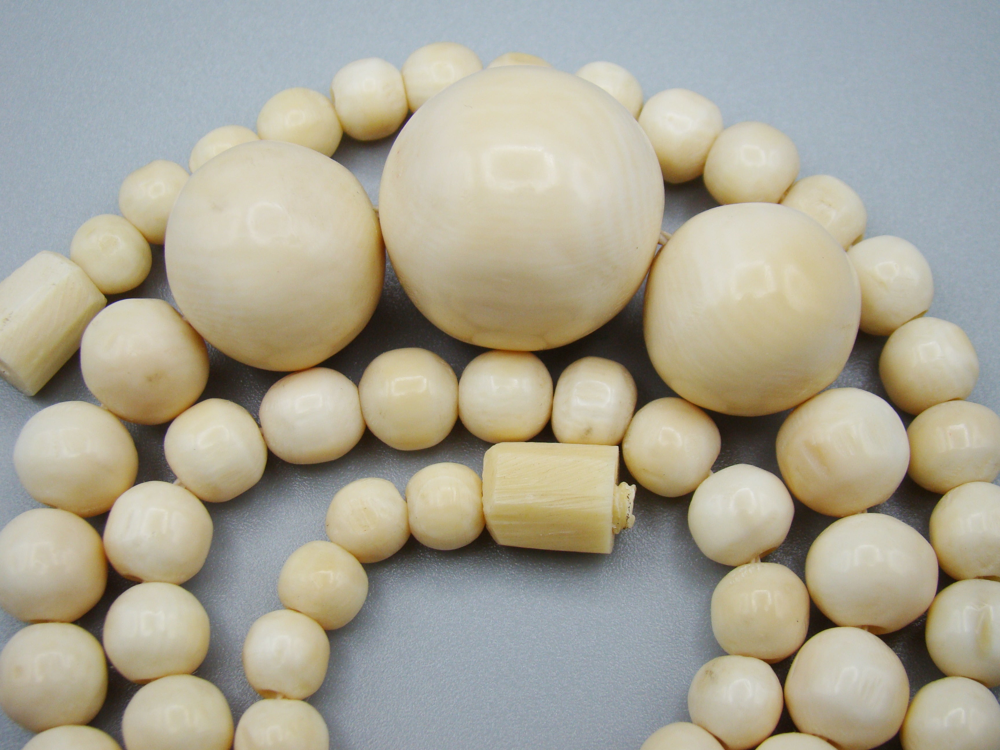 Antique Ivory, Natural Ivory, Ivory Necklace, Mediterranean Ivory, handcarved Ivory, Asien Ivory, Elephant Ivory, Ivory Chain