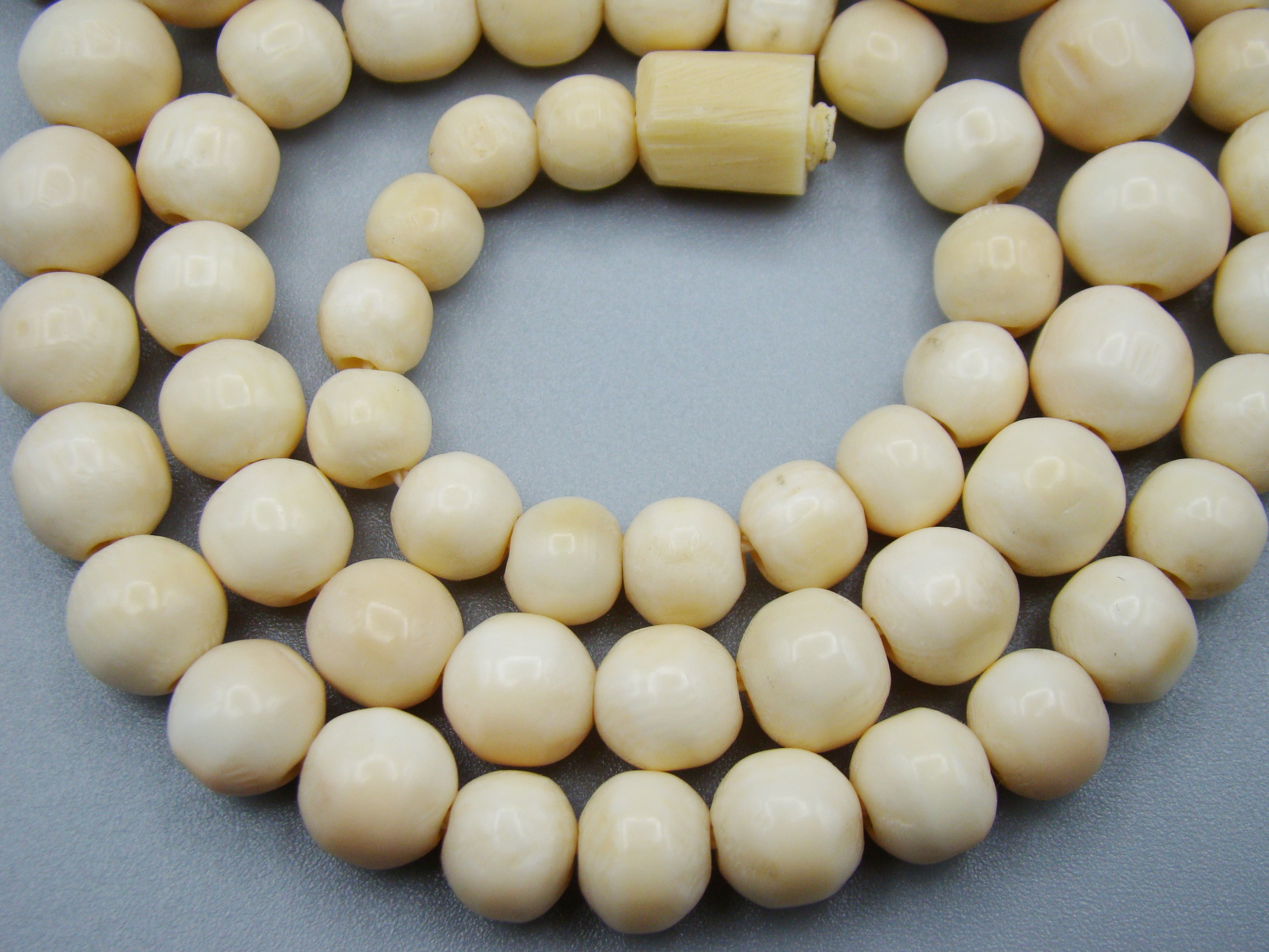 Antique Ivory, Natural Ivory, Ivory Necklace, Mediterranean Ivory, handcarved Ivory, Asien Ivory, Elephant Ivory, Ivory Chain