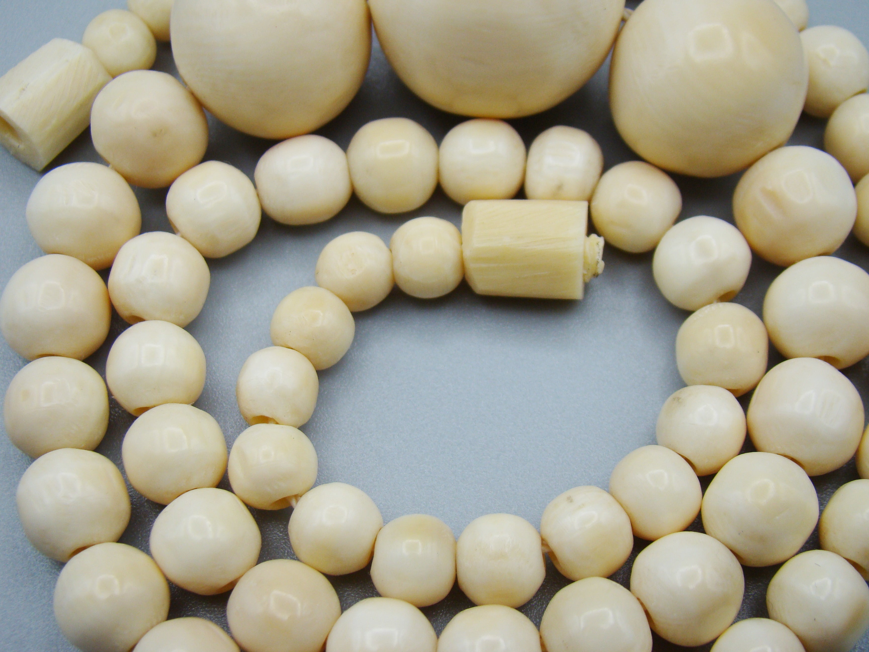 Antique Ivory, Natural Ivory, Ivory Necklace, Mediterranean Ivory, handcarved Ivory, Asien Ivory, Elephant Ivory, Ivory Chain
