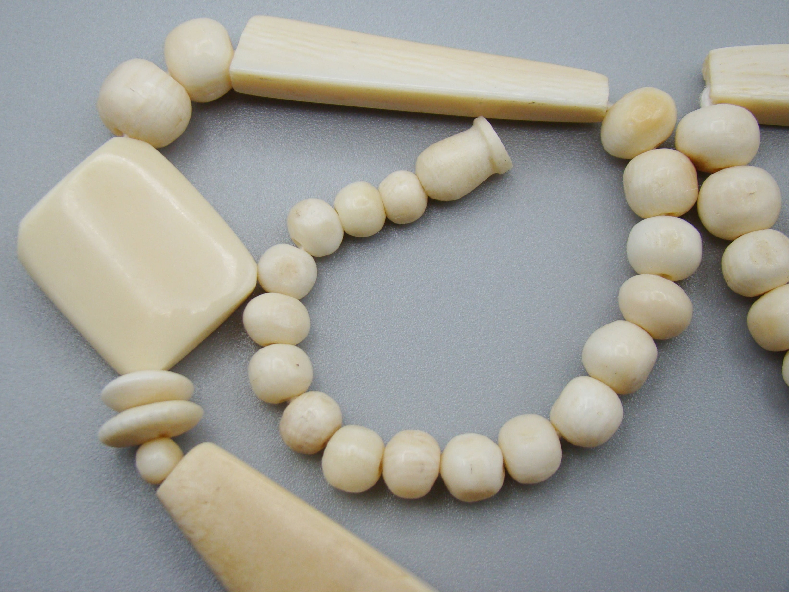 Antique Ivory, Natural Ivory, Ivory Necklace, Mediterranean Ivory, handcarved Ivory, Asien Ivory, Elephant Ivory, Ivory Chain