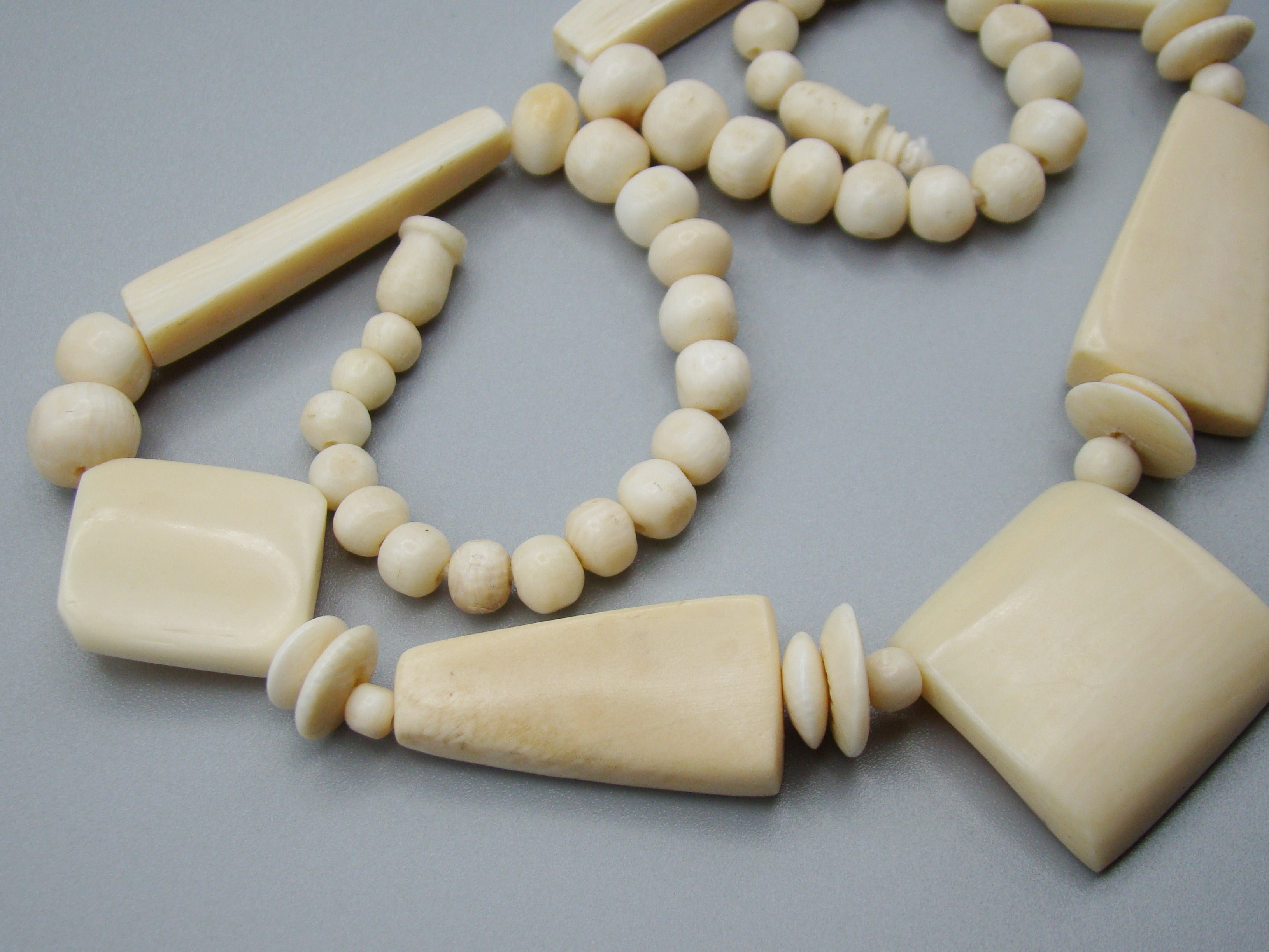 Antique Ivory, Natural Ivory, Ivory Necklace, Mediterranean Ivory, handcarved Ivory, Asien Ivory, Elephant Ivory, Ivory Chain