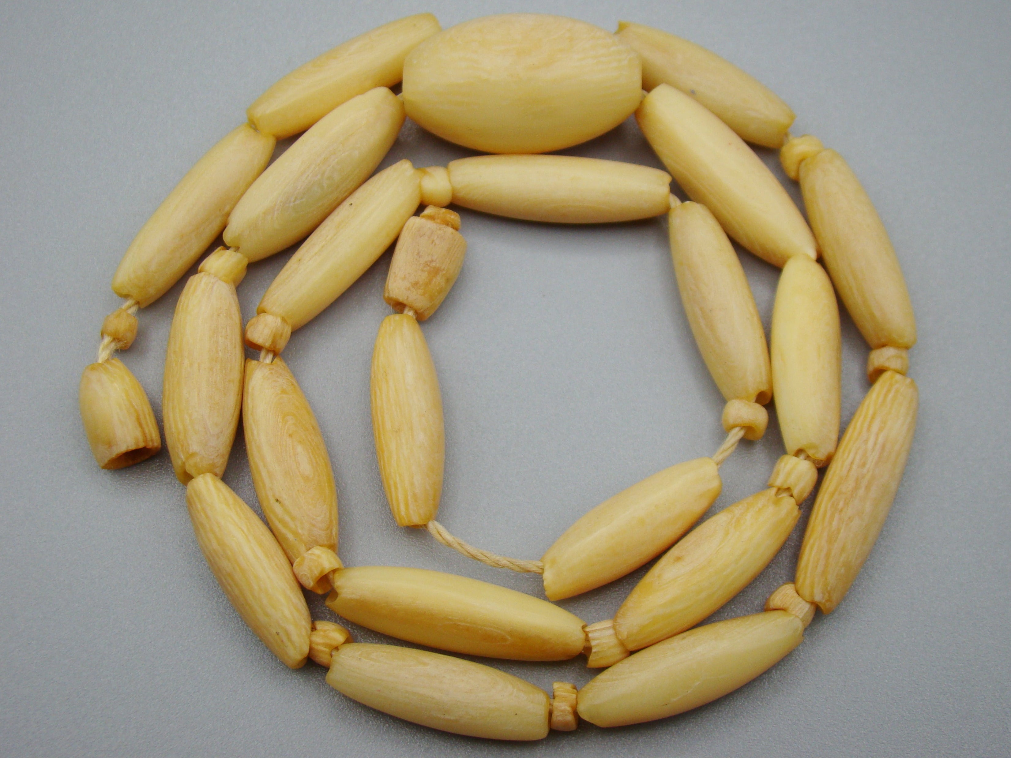 Antique Ivory, Natural Ivory, Ivory Necklace, Mediterranean Ivory, handcarved Ivory, Asien Ivory, Elephant Ivory, Ivory Chain
