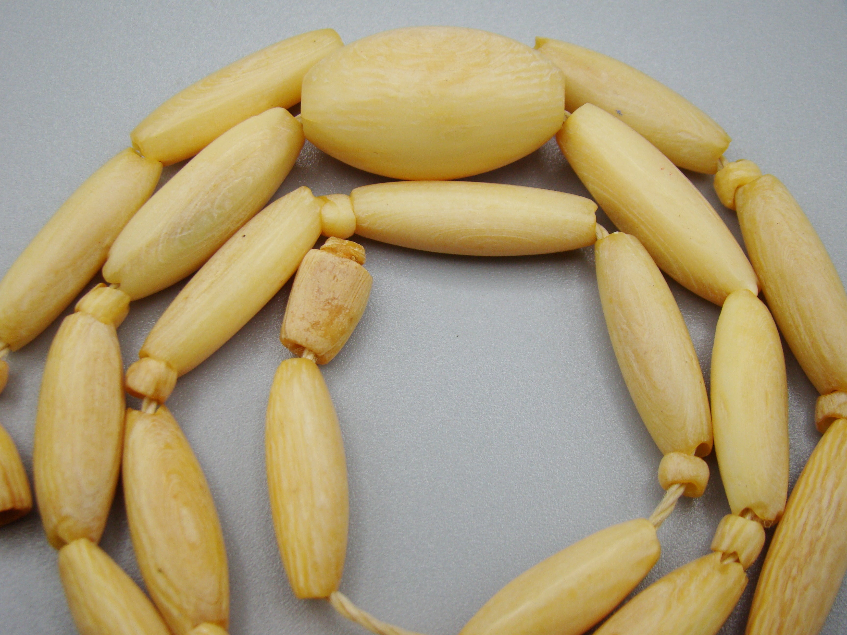Antique Ivory, Natural Ivory, Ivory Necklace, Mediterranean Ivory, handcarved Ivory, Asien Ivory, Elephant Ivory, Ivory Chain