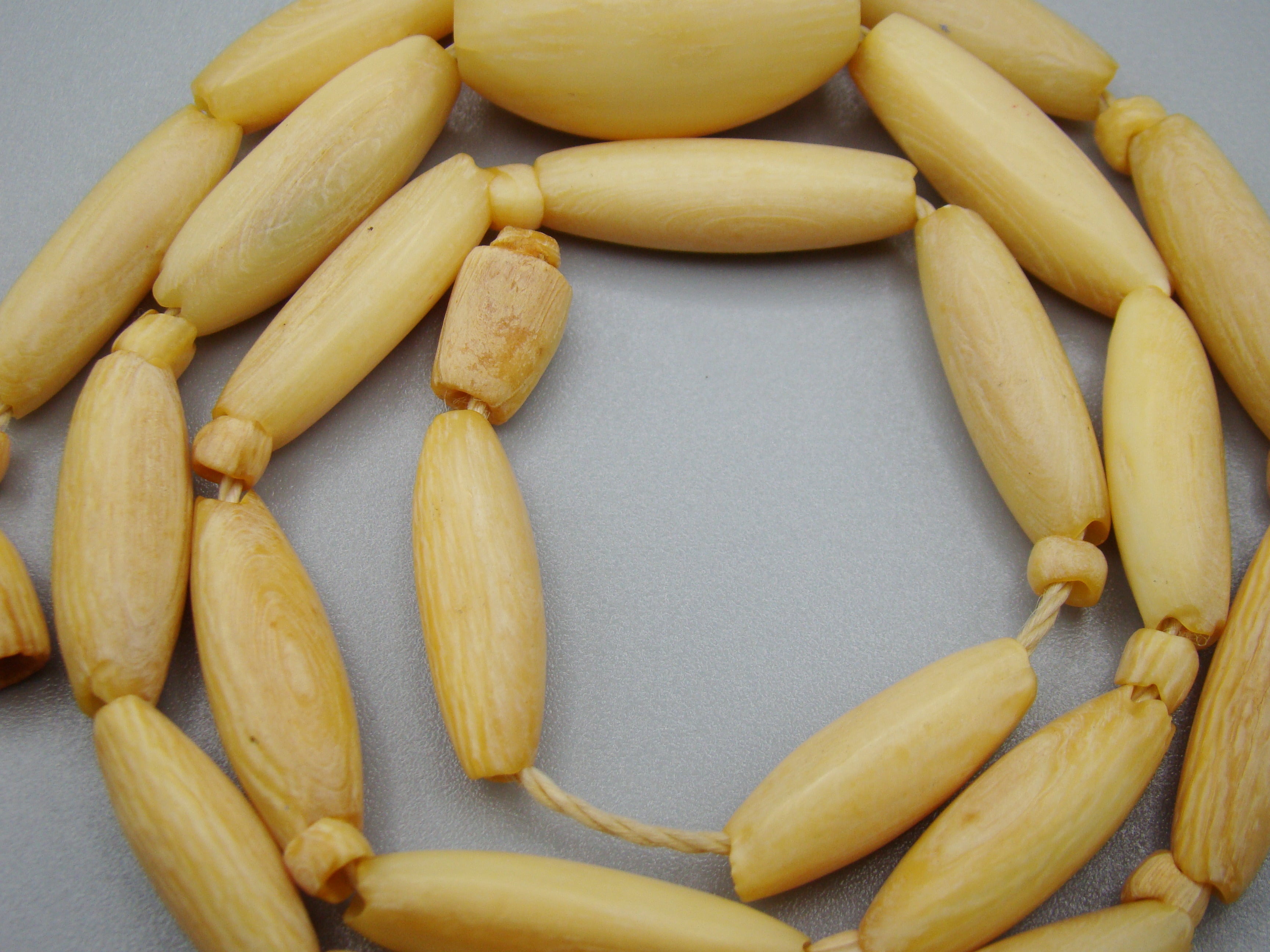 Antique Ivory, Natural Ivory, Ivory Necklace, Mediterranean Ivory, handcarved Ivory, Asien Ivory, Elephant Ivory, Ivory Chain