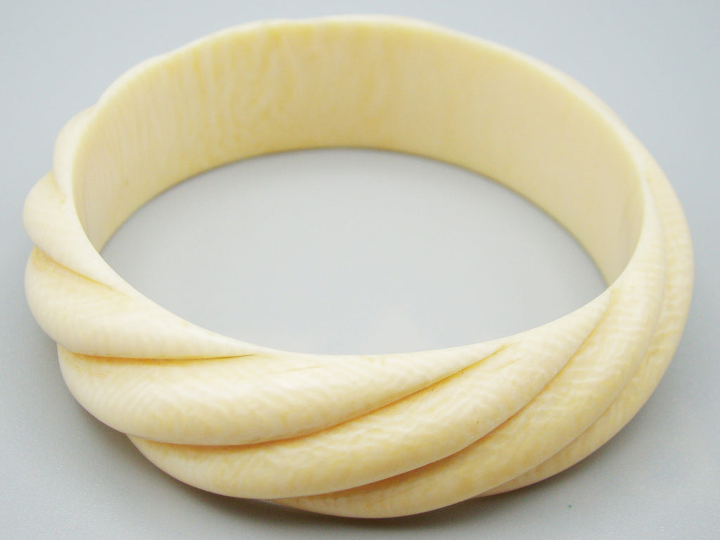 Antique Ivory, Natural Ivory, Ivory Bracelet, Mediterranean Ivory, handcarved Ivory, Asien Ivory, Elephant Ivory