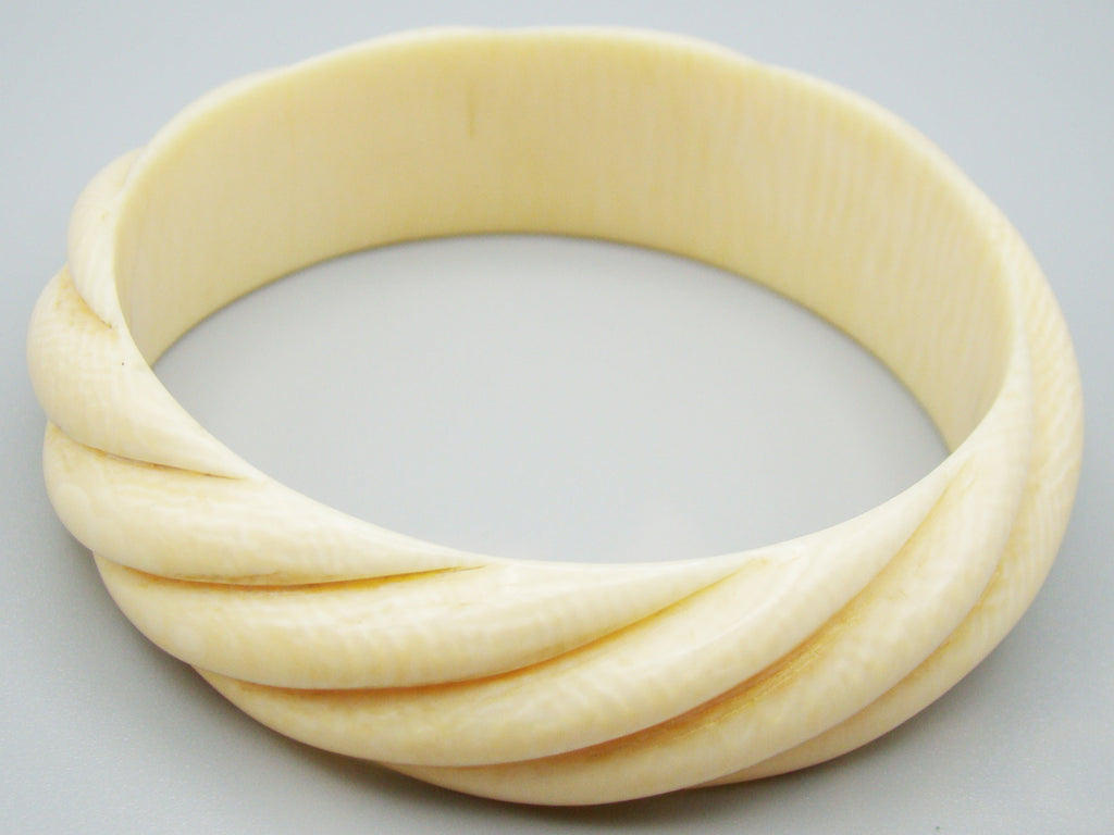 Antique Ivory, Natural Ivory, Ivory Bracelet, Mediterranean Ivory, handcarved Ivory, Asien Ivory, Elephant Ivory