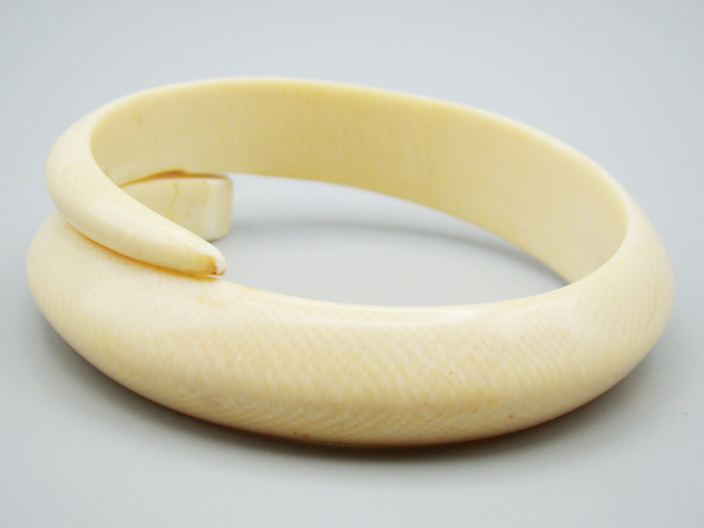 Antique Ivory, Natural Ivory, Ivory Bracelet, Mediterranean Ivory, handcarved Ivory, Asien Ivory, Elephant Ivory