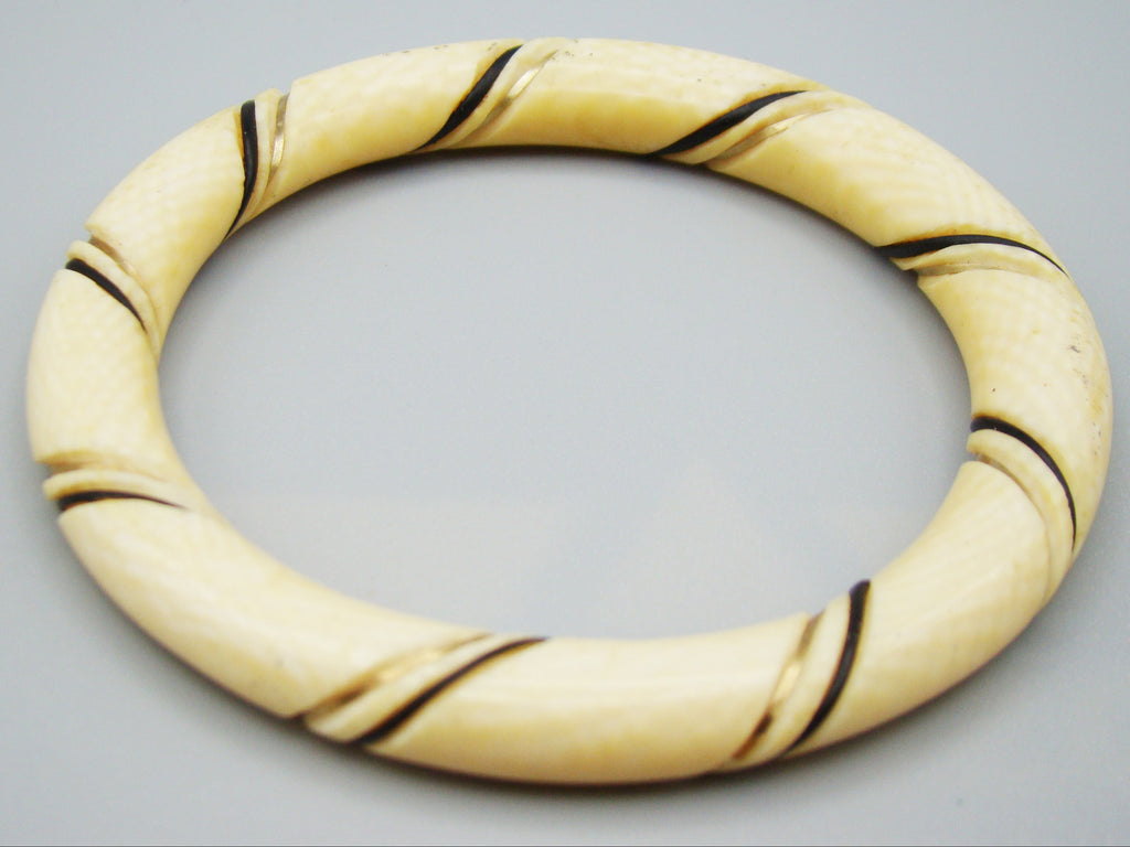 Antique Ivory, Natural Ivory, Ivory Bracelet, Mediterranean Ivory, handcarved Ivory, Asien Ivory, Elephant Ivory