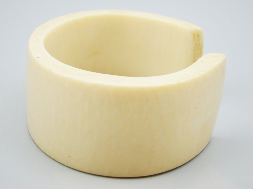 Antique Ivory, Natural Ivory, Ivory Bracelet, Mediterranean Ivory, handcarved Ivory, Asien Ivory, Elephant Ivory
