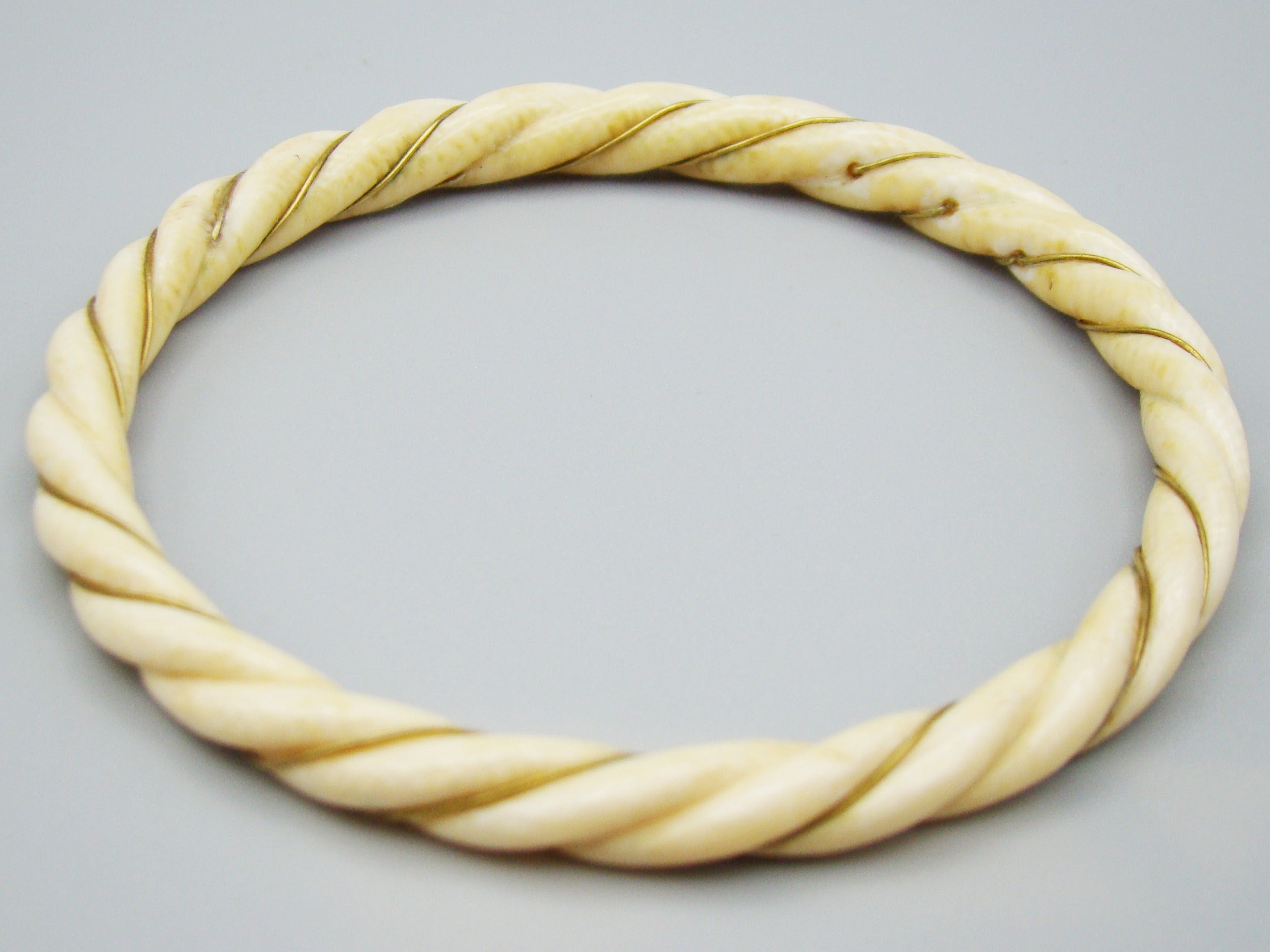 Antique Ivory, Natural Ivory, Ivory Bracelet, Mediterranean Ivory, handcarved Ivory, Asien Ivory, Elephant Ivory