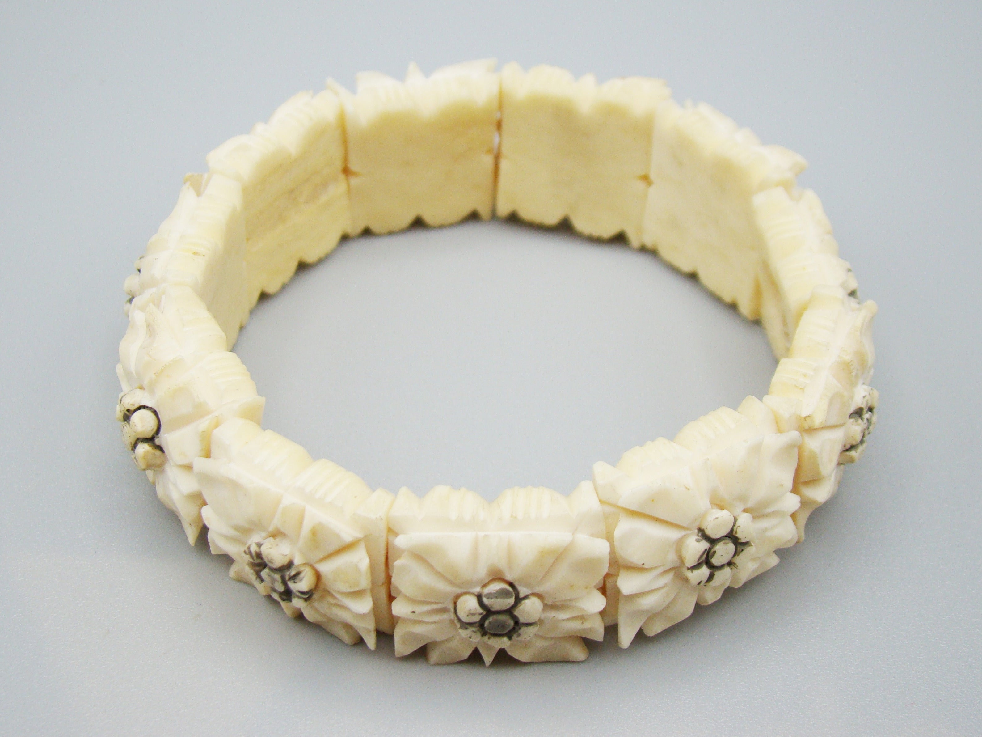 Antique Natural Bone Bracelet - Kingdom of Antique Arts
