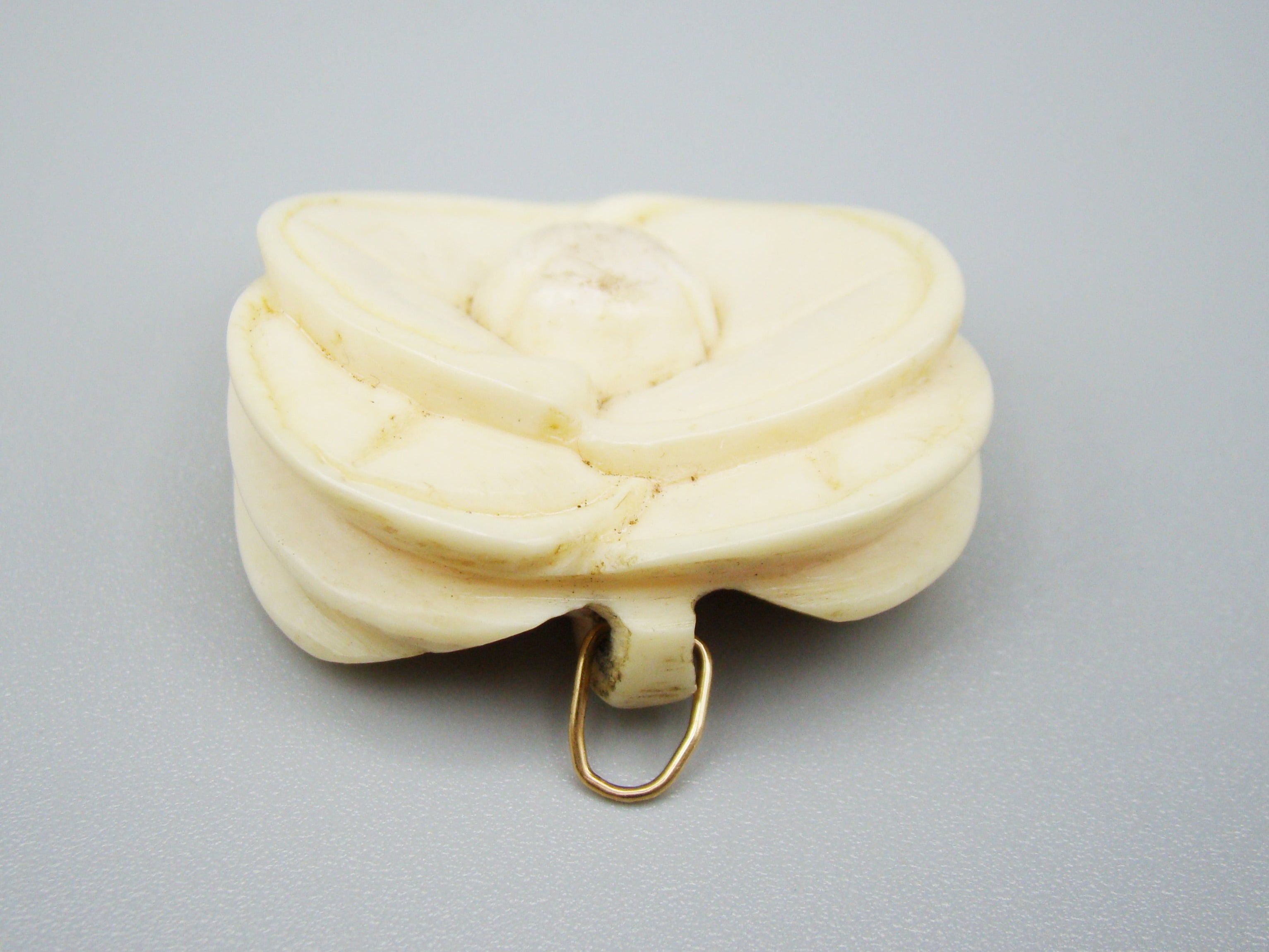 Antique Ivory, Natural Ivory, Mediterranean Ivory, handcarved Ivory, Asien Ivory, Elephant Ivory, Ivory Chain, Ivory Pendant, Gold 18K