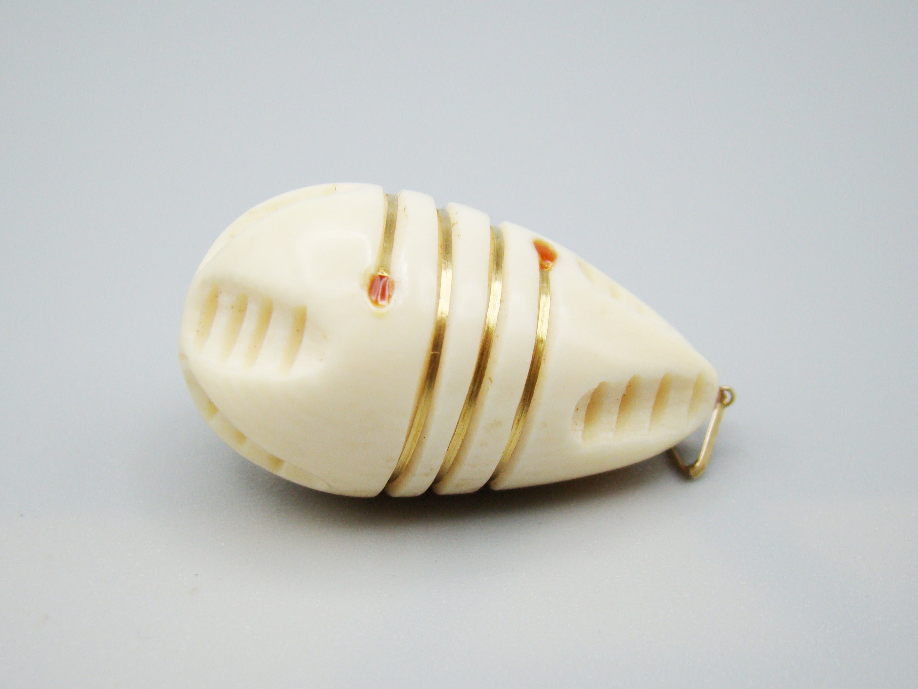 Antique Ivory, Natural Ivory, Mediterranean Ivory, handcarved Ivory, Asien Ivory, Elephant Ivory, Ivory Chain, Ivory Pendant, Gold 18K