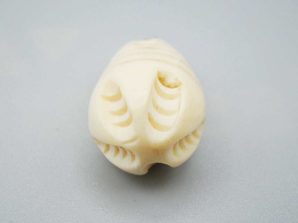 Antique Ivory, Natural Ivory, Mediterranean Ivory, handcarved Ivory, Asien Ivory, Elephant Ivory, Ivory Chain, Ivory Pendant, Gold 18K