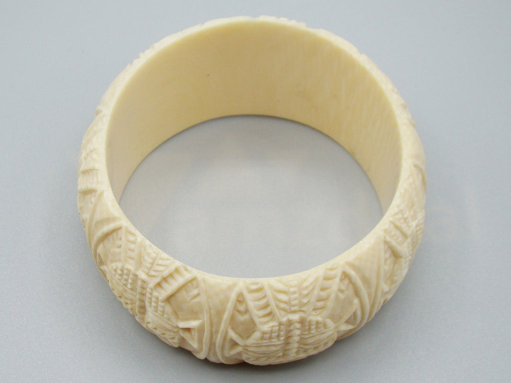 Antique Ivory, Natural Ivory, Ivory Bracelet, Mediterranean Ivory, handcarved Ivory, Asien Ivory, Elephant Ivory